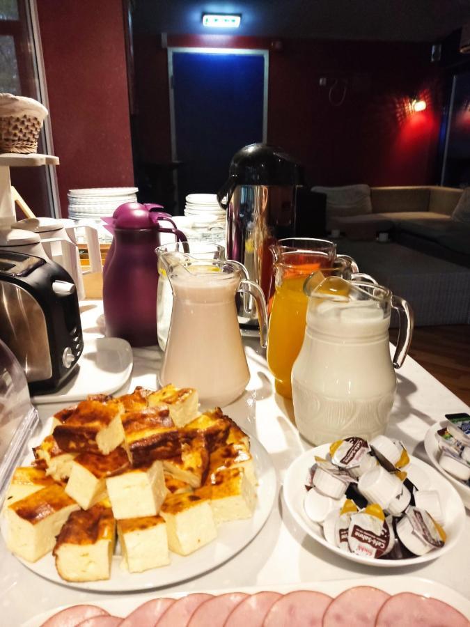 Hotel Yes Нарва-Йиесуу Екстер'єр фото