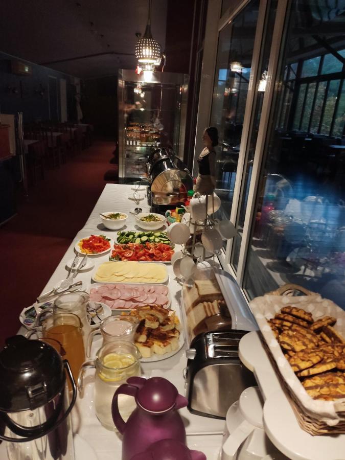 Hotel Yes Нарва-Йиесуу Екстер'єр фото