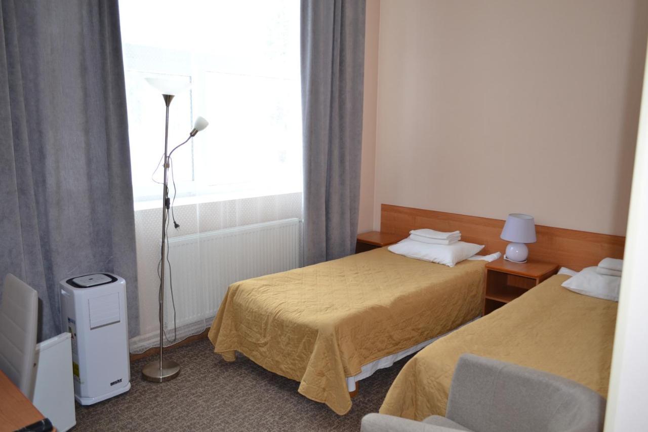 Hotel Yes Нарва-Йиесуу Екстер'єр фото