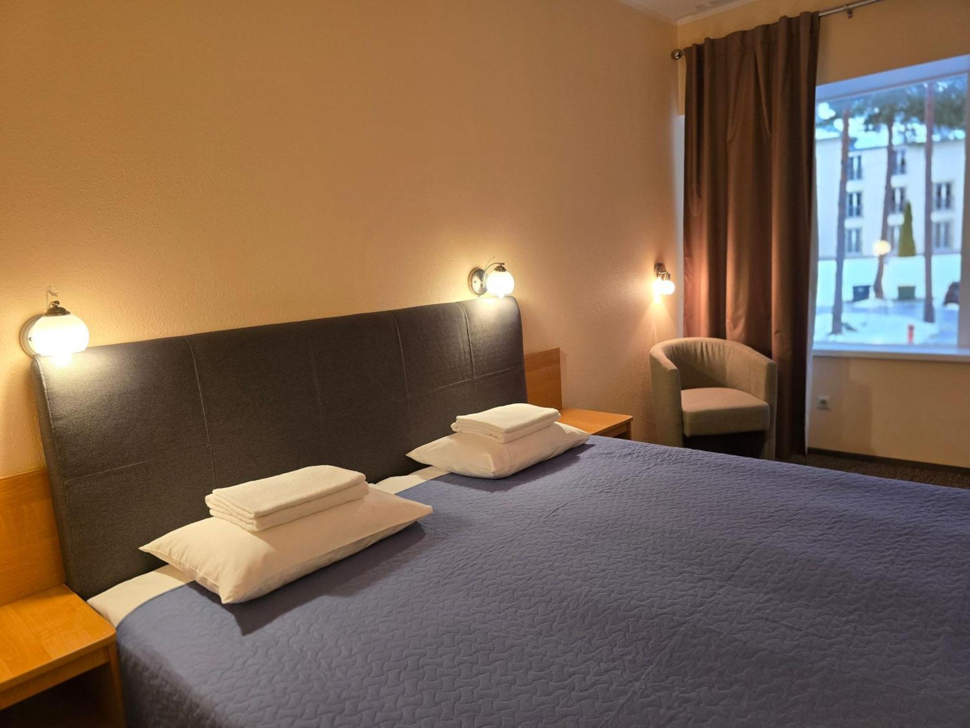 Hotel Yes Нарва-Йиесуу Екстер'єр фото