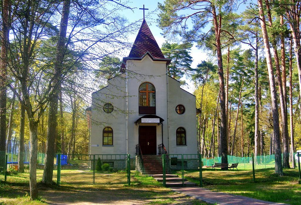Hotel Yes Нарва-Йиесуу Екстер'єр фото