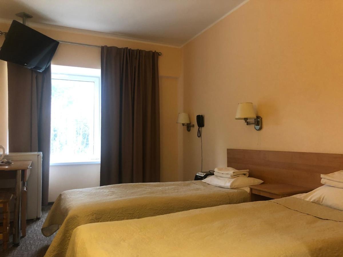 Hotel Yes Нарва-Йиесуу Екстер'єр фото