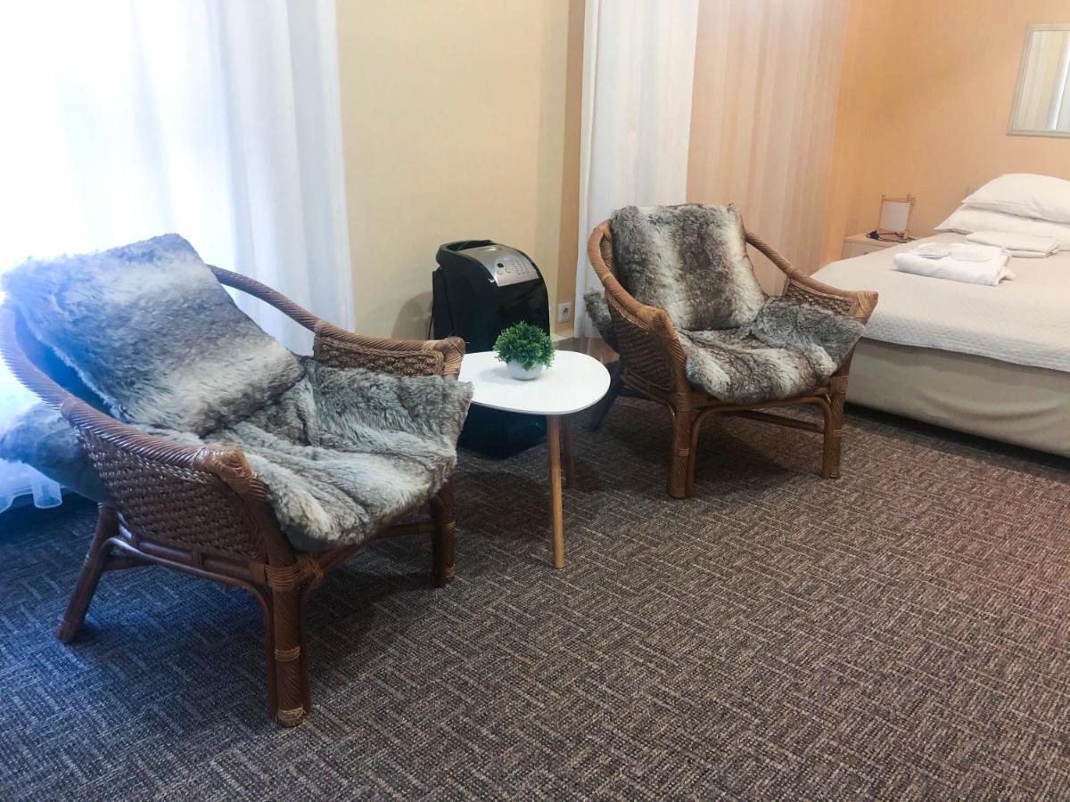 Hotel Yes Нарва-Йиесуу Екстер'єр фото